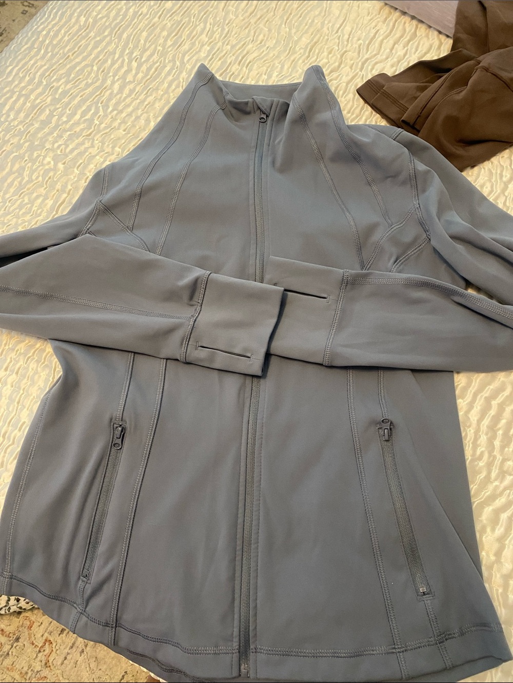 Women’s Light Slate Full-Zip Performance Jacket with chocolate brown leggings